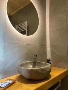 Ett badrum på Chalet****Luxe Sauna & SPA Le Champenois