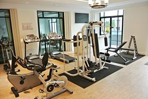 SN Plus Hotel - SHA Plus tesisinde fitness merkezi ve/veya fitness olanakları