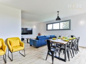 Posedenie v ubytovaní La Chaumoise : Villa neuve avec vue exceptionnelle