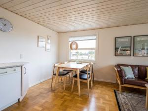 Fotografie z fotogalerie ubytování Holiday home Henne LXIV v destinaci Henne Strand