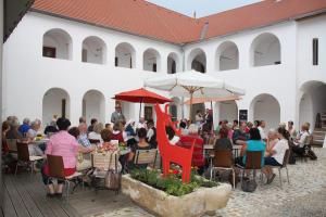 Restaurant o un lloc per menjar a Hotel Eisenhuthaus