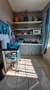 Kuchyň nebo kuchyňský kout v ubytování Encantador Apartamento Equipado