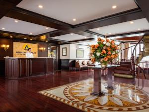 Ресторан / где поесть в Aqua Of The Seas Cruise Halong
