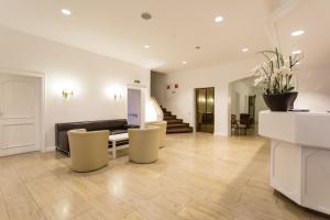 Posezení v ubytování Hotel Kurparkblick