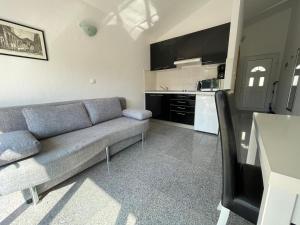 Kuchyň nebo kuchyňský kout v ubytování Apartment in Povlja with sea view, terrace, air conditioning, WiFi 3419-2