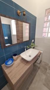 A bathroom at Casa Daphne di Ortigia