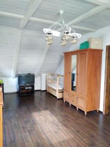 Μια τηλεόραση ή/και κέντρο ψυχαγωγίας στο Guest House on Lesnaya