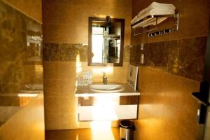 Gallery image of An Hotel in Làng La Vang Tả