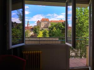 Balkón nebo terasa v ubytování The best CASTLE VIEW-bus station, parking, center