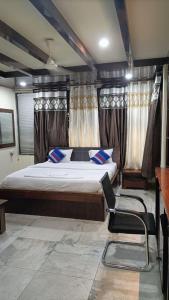 Postel nebo postele na pokoji v ubytování Private Fully Furnished Room in Kalyani Nagar
