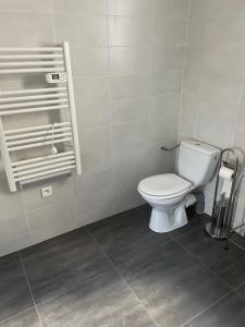 Kúpeľňa v ubytovaní LA FOURNACHE + 13 fotografií