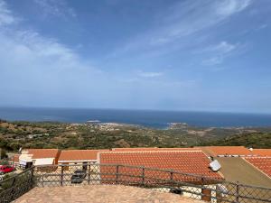 a view of the ocean from the roof of a building at Appartamento bilocale vista mare FT7 in Cascabraga