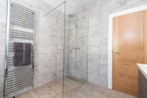 Ένα μπάνιο στο Walton House +36 φωτογραφίες