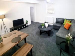 Seating area sa STYLISH 2 Bed APARTMENT WITH FREE PARKING, WIFI