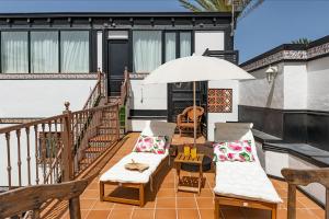 Balkón nebo terasa v ubytování Villa Corralejo Bay Beachfront Corralejo By Holidays Home