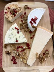 Φωτογραφία από το άλμπουμ του Hanul Marioarei σε Buneşti +25 φωτογραφίες