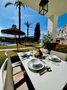 Balkón nebo terasa v ubytování 2 bedroom apartment walking distance to the beach