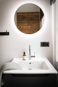 Kúpeľňa v ubytovaní Basecamp Salzkammergut - Exklusives Apartment mitten im Salzkammergut