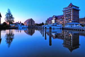 The swimming pool at or close to Hotel Haegert