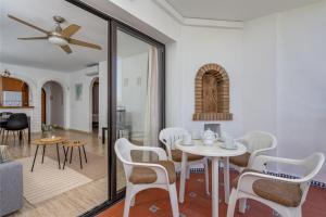 Posezení v ubytování Seaview apartment in Riviera del Sol by Costarentals - Ref 31