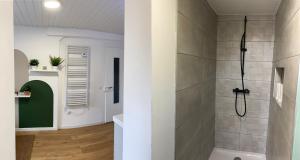 Kúpeľňa v ubytovaní Agréable chambre d'hôte 70s au cœur de l'Alsace
