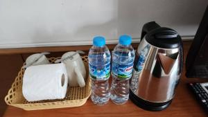 Příslušenství pro přípravu čaje a kávy v ubytování Chalita House