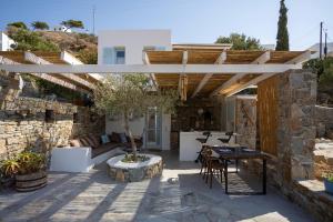 The building in which the holiday home is located