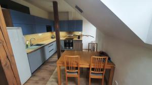 Kuchyň nebo kuchyňský kout v ubytování Apartmány Semily