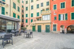 The building in which Az apartmant is located