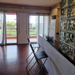Balkón nebo terasa v ubytování Precioso apartamento con vistas al mar con piscina