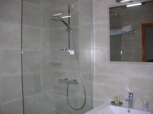 Koupelna v ubytování Hôtel L'Ecailler