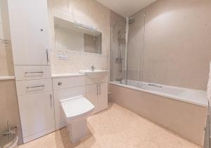 Ένα μπάνιο στο 16 Greta Grove House +19 φωτογραφίες