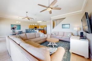 Μια τηλεόραση ή/και κέντρο ψυχαγωγίας στο Horningsholm by Meyer Vacation Rentals