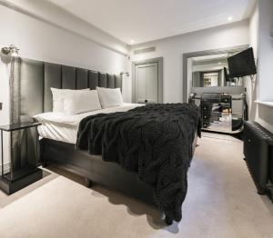 Легло или легла в стая в The Hanover Suite