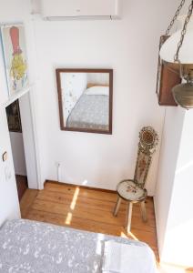 Postel nebo postele na pokoji v ubytování Collector's Home
