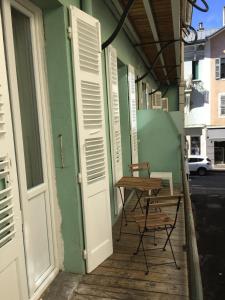 Balkon lub taras w obiekcie Teranga au coeur de la ville
