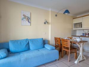 Kuchnia lub aneks kuchenny w obiekcie Apartment Bleu Marine-10 by Interhome