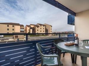 Balkon lub taras w obiekcie Apartment Bleu Marine-10 by Interhome