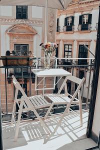 Fotografie z fotogalerie ubytování Rooms 19 - Rooms and Breakfast v destinaci Palermo + 29 fotografií