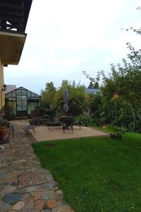 Aed väljaspool majutusasutust Pokoje w Bytowie