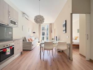 Kuchyňa alebo kuchynka v ubytovaní Stay U-nique Apartments Fontanella