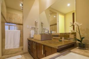 Ένα μπάνιο στο Jobo 7 Luxury Penthouse - Reserva Conchal