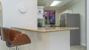 Cucina o angolo cottura di Bougainvillea 2102 Luxury Apartment - Reserva Conchal