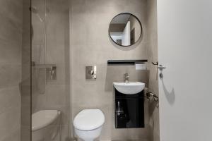 Koupelna v ubytování NN Urban Guesthouse