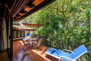 Μπαλκόνι ή βεράντα στο Agradable Hostal sobre el Centro de Valle de Bravo