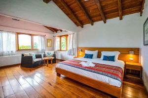 Voodi või voodid majutusasutuse Enchanted Galapagos Lodge toas