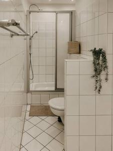 Koupelna v ubytování Zentrale 88qm mit Nähe zur Messe Essen! MA2L + 11 fotografií