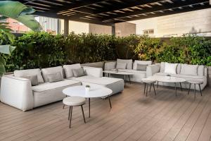 Posezení v ubytování AC Hotel Valencia by Marriott