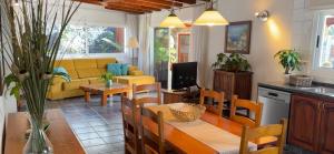 Kuchyňa alebo kuchynka v ubytovaní Casa Chic Lanzarote