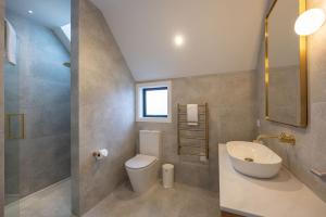 Ένα μπάνιο στο Marjon Peak Retreat Wanaka